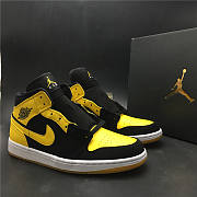 Air Jordan 1 Retro Mid New Love (2017) 554724-035 - 6