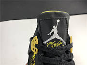 Air Jordan 4 Retro Thunder (2012) 308497-008 - 3