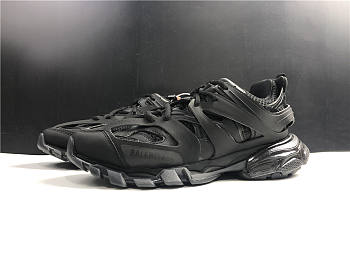 Balenciaga Track Clear Sole Black 647742W3BM11000