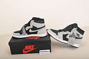 Air Jordan 1 Retro High Black White Light Smoke Grey 555088-035 - 4