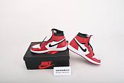 Air Jordan 1 Retro Chicago 555088-101 - 4