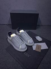 Alexander McQueen Oversized White Reflective - 3