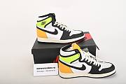 Air Jordan 1 High OG University Gold 555088-118 - 4