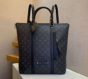 Louis Vuitton Gaston Labels Tote M45221 31 x 39 x 14 CM - 1