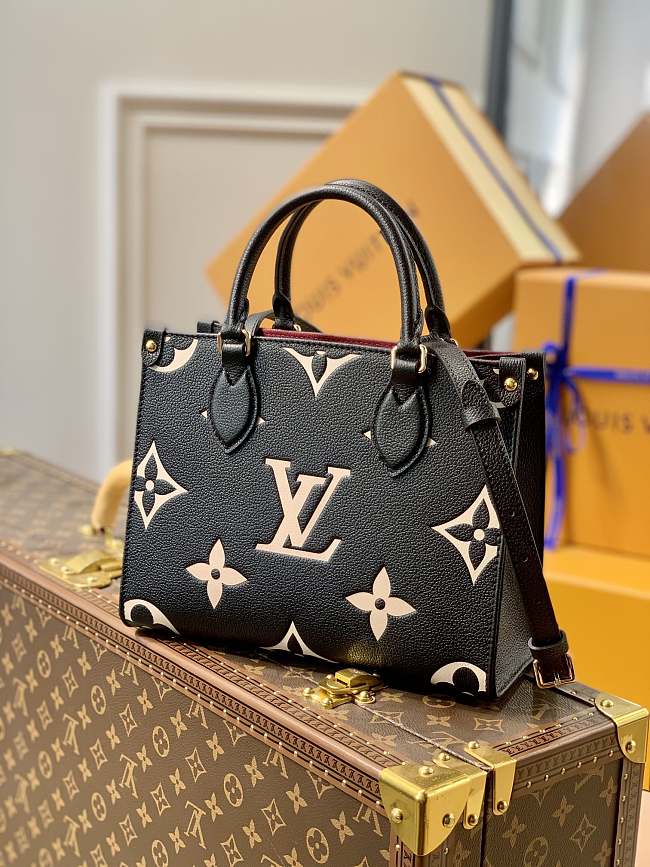 Louis Vuitton Onthego M45659 25x19x11.5 CM - 1