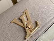 Louis Vuitton Lockme Tender M58555 19 x 13 x 8 CM - 5