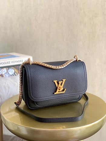 Louis Vuitton Lockme M54573 6 x 19.4 x 10 CM