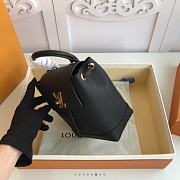 Louis Vuitton Lockme M54573 16x 19.4 x 10 CM - 6