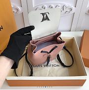 Louis Vuitton Lockme Fashion M54573 16x 19.4 x 10 CM - 3