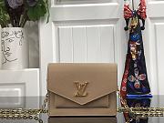 Louis Vuitton Lockme M69183 13x 10.5x 4 CM - 2