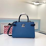 Louis Vuitton Twist Tote M54811 30x 22x 13 CM - 1