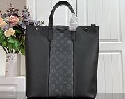 Louis Vuitton Handbag M30431SH 39x35x14.5 CM - 1