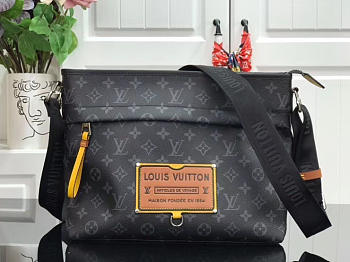 Louis Vuitton Messenger M48219AP 31x25x12 CM