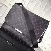 Louis Vuitton Messenger Explorer M40539D 38x31x12 CM - 1