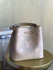 Louis Vuitton NeoNoe M45555 26x26x17.5 CM - 4