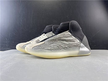 Yeezy Quantum adidas Yeezy Quantum “Barium” EG153