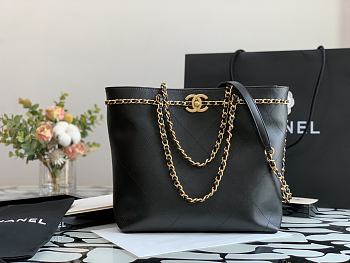 Chanel Tote 99056 24 x 31 x 7 CM