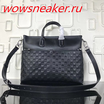 Louis Vuitton DW 40x32x9 CM