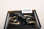 Air Jordan 1 Retro High Black Metallic Gold 555088-032 - 4