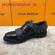 Louis Vuitton Men's leather sneaker - 5