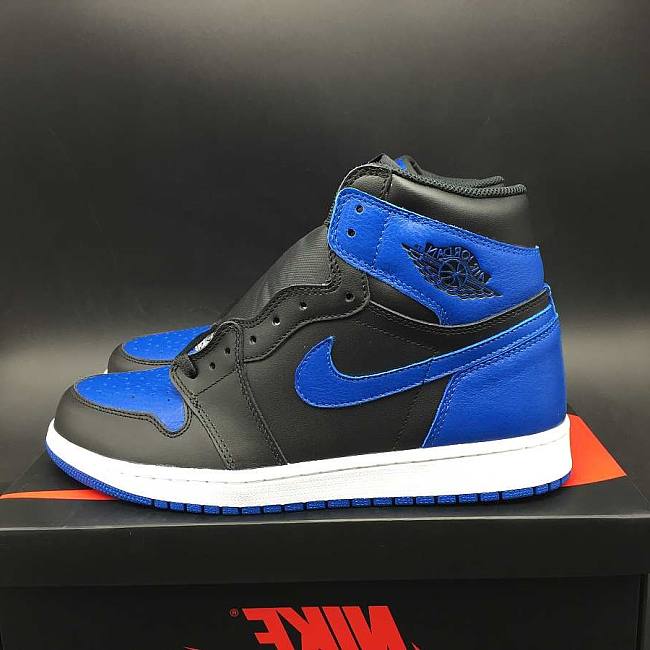 Air Jordan 1 Retro Royal (2017) 555088-077 - 1