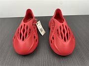 Adidas Yeezy Foam RNNR Vermillion GW3355 - 4