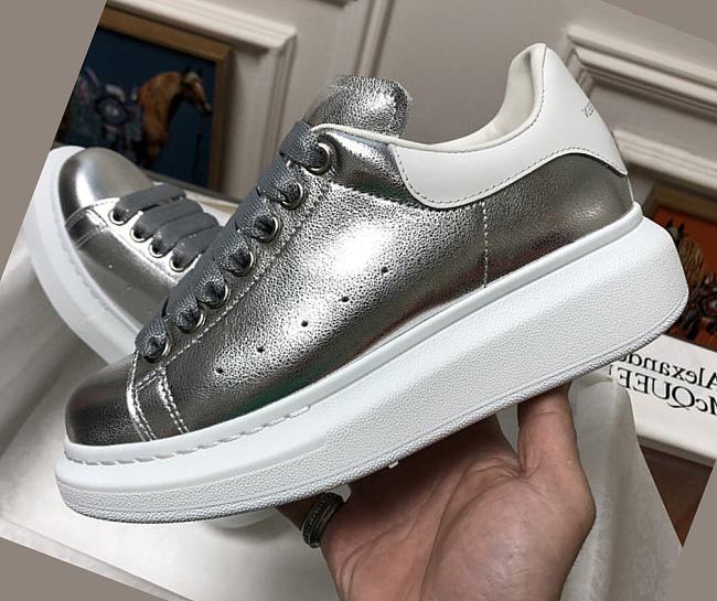 Alexander McQueen Oversized White Silver - 1