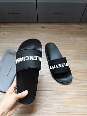 Balenciaga Black & White Rubber Logo Pool Slides 211342M234050 - 4