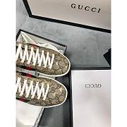 Gucci Women's Ace GG Supreme Sneaker With Bees 550051 9N050 8465 - 4