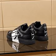 Valentino Garavani VL7N Sneaker in Banded Calfskin Leather Black - 3