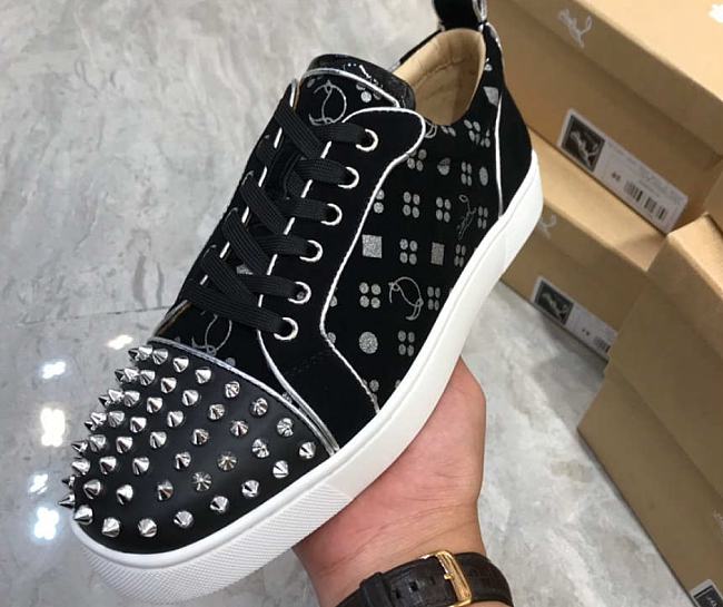 Christian Louboutin Louis Junior Spikes Orlato Flat Poker - 1