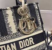 Dior Lady D-Lite Reverse 09 Size 24 x 20 x 11cm  - 5