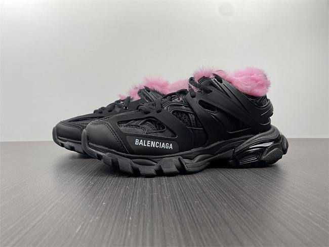 Balenciaga Track Fur Sneaker Black Pink 668555 W3CQ6 1050 - 1