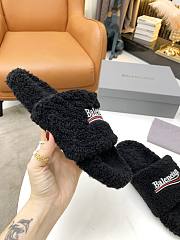 Balenciaga Furry Slide Black White 654261W2DO11096 - 5