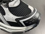 Balenciaga Runner Demna Black White 677403 W3R02 9010 - 4