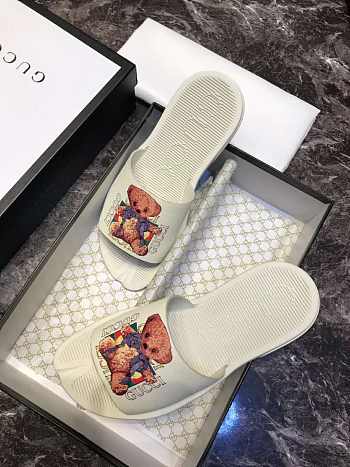 Gucci Slide Teddy Bear White 2018