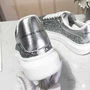 Alexander MC Queen Oversized Silver Glitter - 5