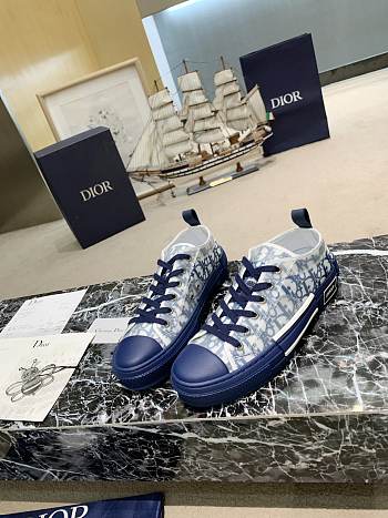 Dior B23 Low Top Blue Oblique 3SH118YNT_H565