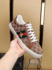 Gucci Ace GG Supreme Sneaker With Bees Brown - 2