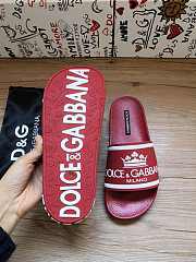 Dolce & Gabbana Crown Logo Embossed Slides Red - 6