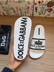 Dolce & Gabbana Crown Logo Embossed Slides White CS1884AO232 - 2