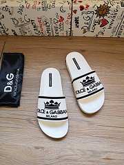 Dolce & Gabbana Crown Logo Embossed Slides White CS1884AO232 - 3