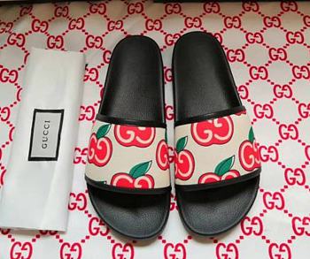 Gucci Black GG Apple Print Slides