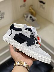 Off-White Grey Low-Top Off-Court 3.0 Sneakers - 3