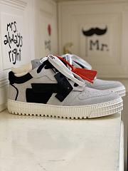 Off-White Grey Low-Top Off-Court 3.0 Sneakers - 6