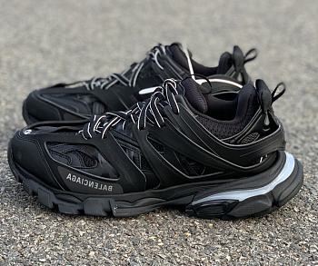 Balenciaga Track Black (No Led) 542023 W3AC1 1090