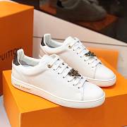 Louis Vuitton Frontrow Sneaker LV Inverted V - 3