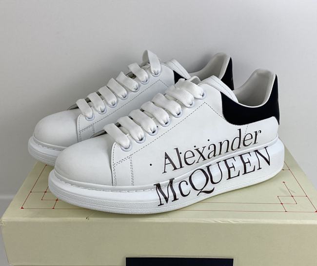 Alexander McQueen Oversized Icon MC Queen  - 1