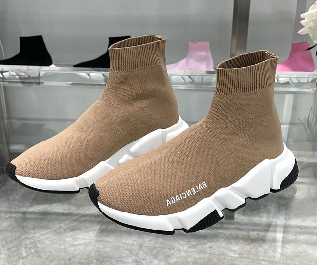 Balenciaga Speed Beige 587280 W170 22300 - 1