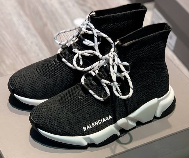 Balenciaga Speed Lace Up Black 560235W1HP01000 - 1